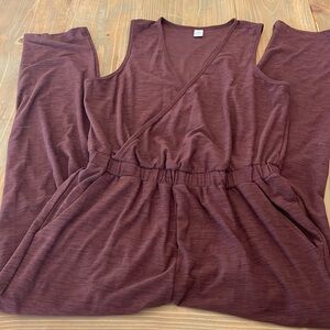Women’s Old Navy Medium Maroon Tank Jumpsuit